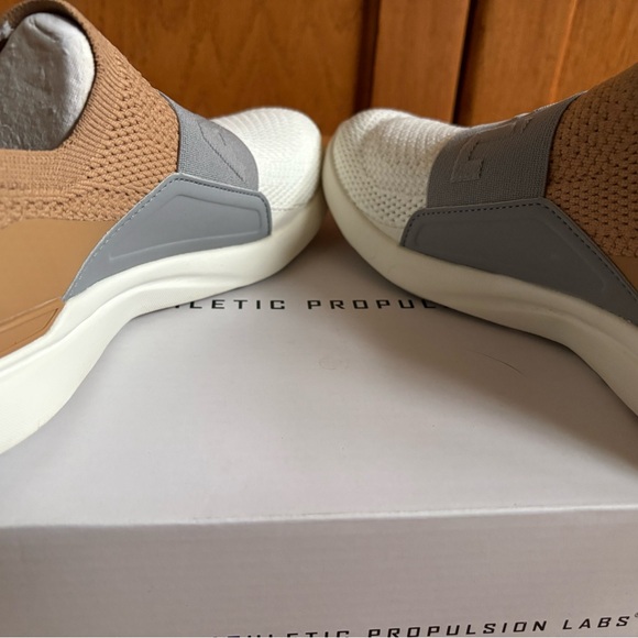 Athletic Propulsion Labs shoes - Picture 3 of 4